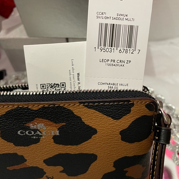 For Erin only NWT COACH OCELOT LEOPARD PRINT LEATHER WRISTLET - Picture 2 of 4